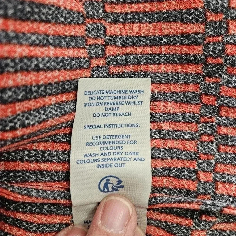 Bowden Red And Black Striped Shift Dress Size 8R, Classic, Careerwear - Picture 7 of 7